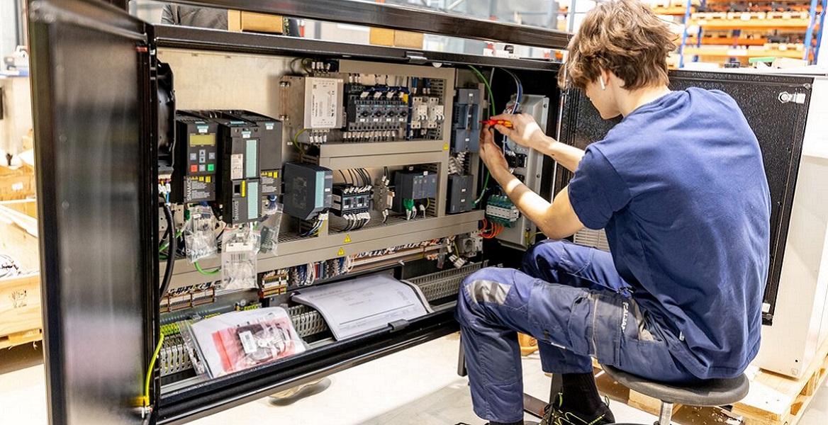 Field Service Engineer Apprentice