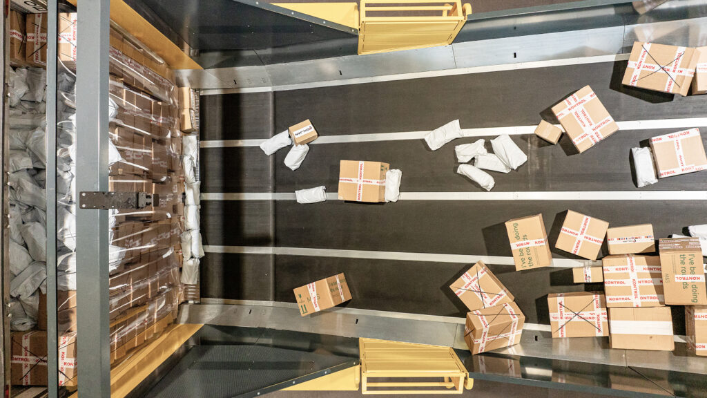 Caljan AutoUnloader for trailers top-down view