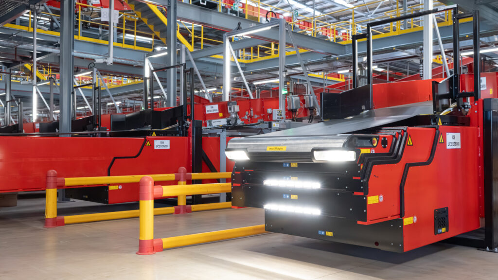 Caljan Performer Telescopic Conveyor at a customer site