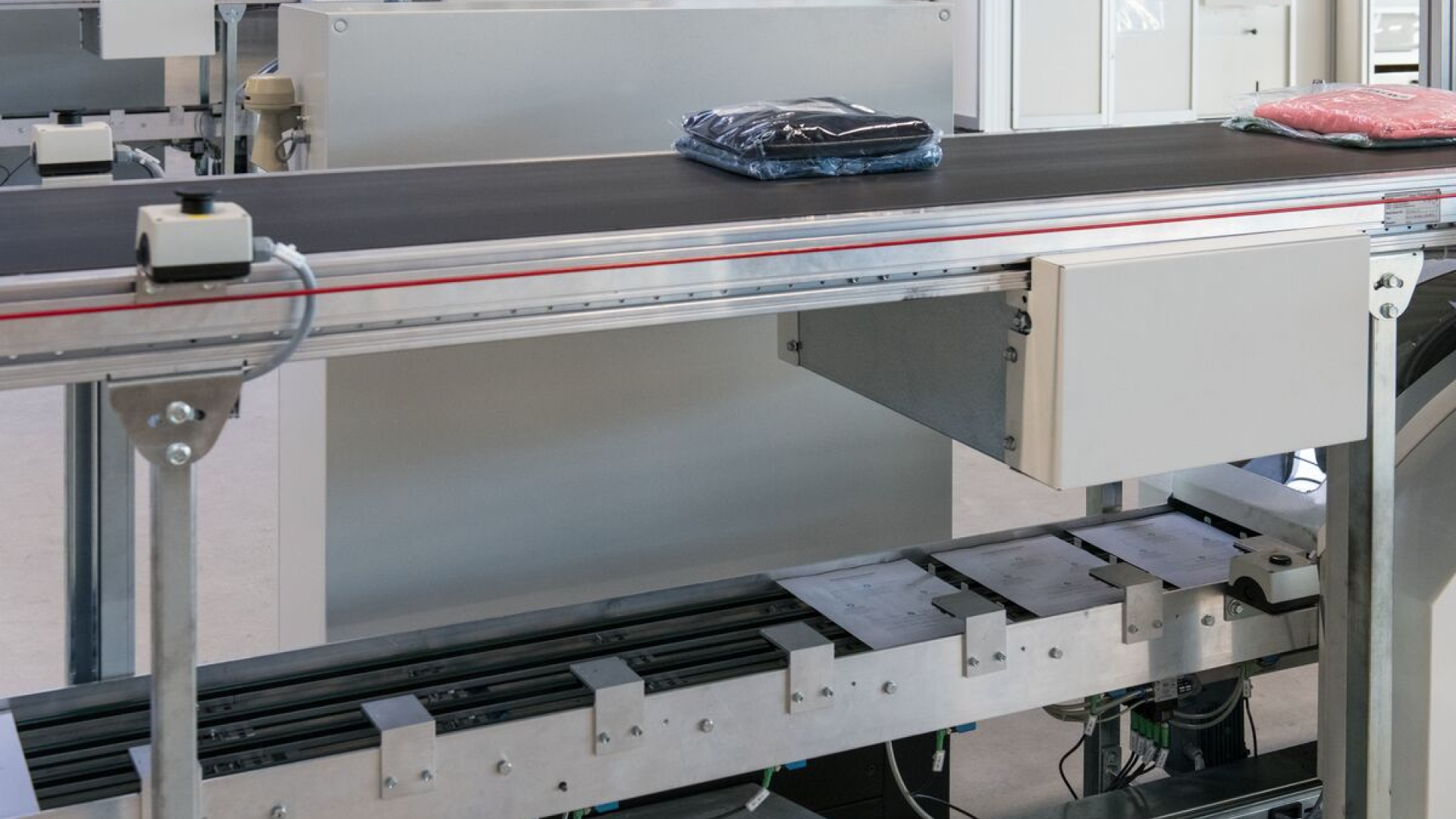 Caljan Print & Merge system, relevant documents are accumulated and combined before being merged with goods