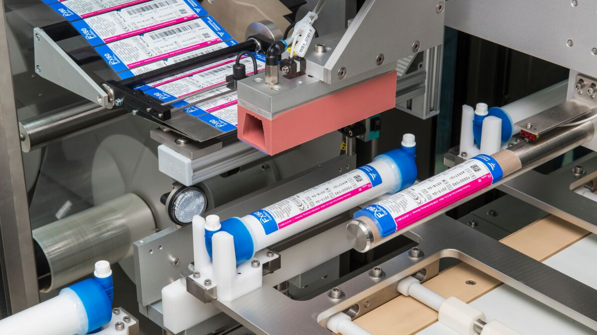 abels are applied on small tubes in sterile environment using Caljan Print & Apply